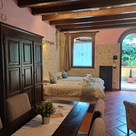 Monolocale Elvira Abbadesse Guest House Mailand Exterior foto