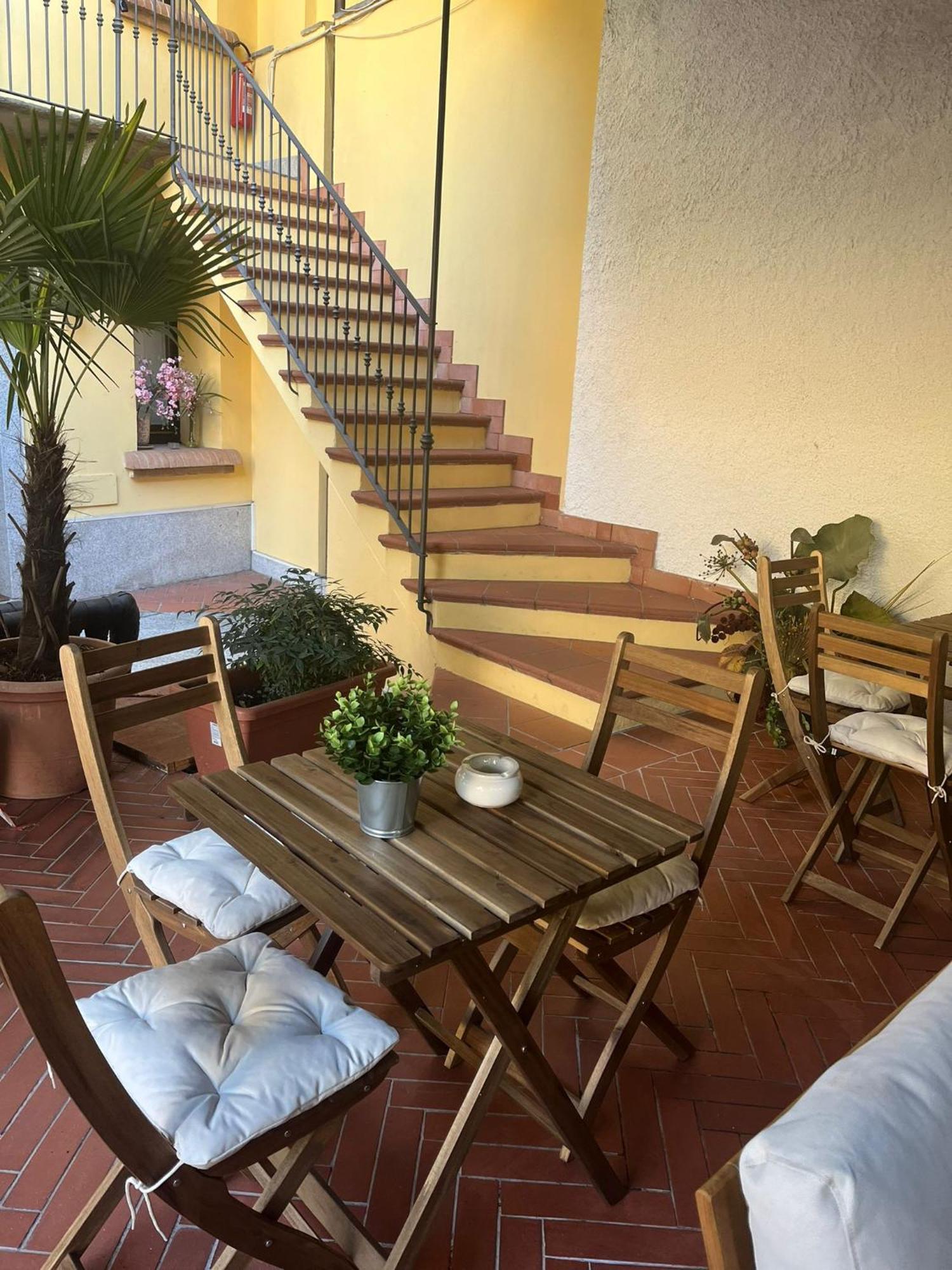 Monolocale Elvira Abbadesse Guest House Mailand Exterior foto