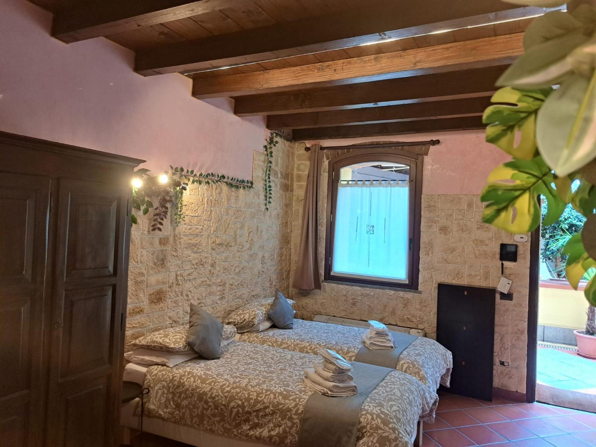 Monolocale Elvira Abbadesse Guest House Mailand Exterior foto